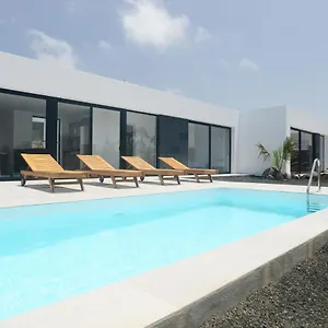 https://duna-colorada.in-canary-islands.com